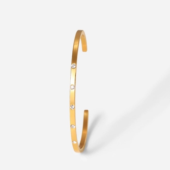 18k Gold Plated Opening Cubic Zirconia Bangle - Picture 1 of 8
